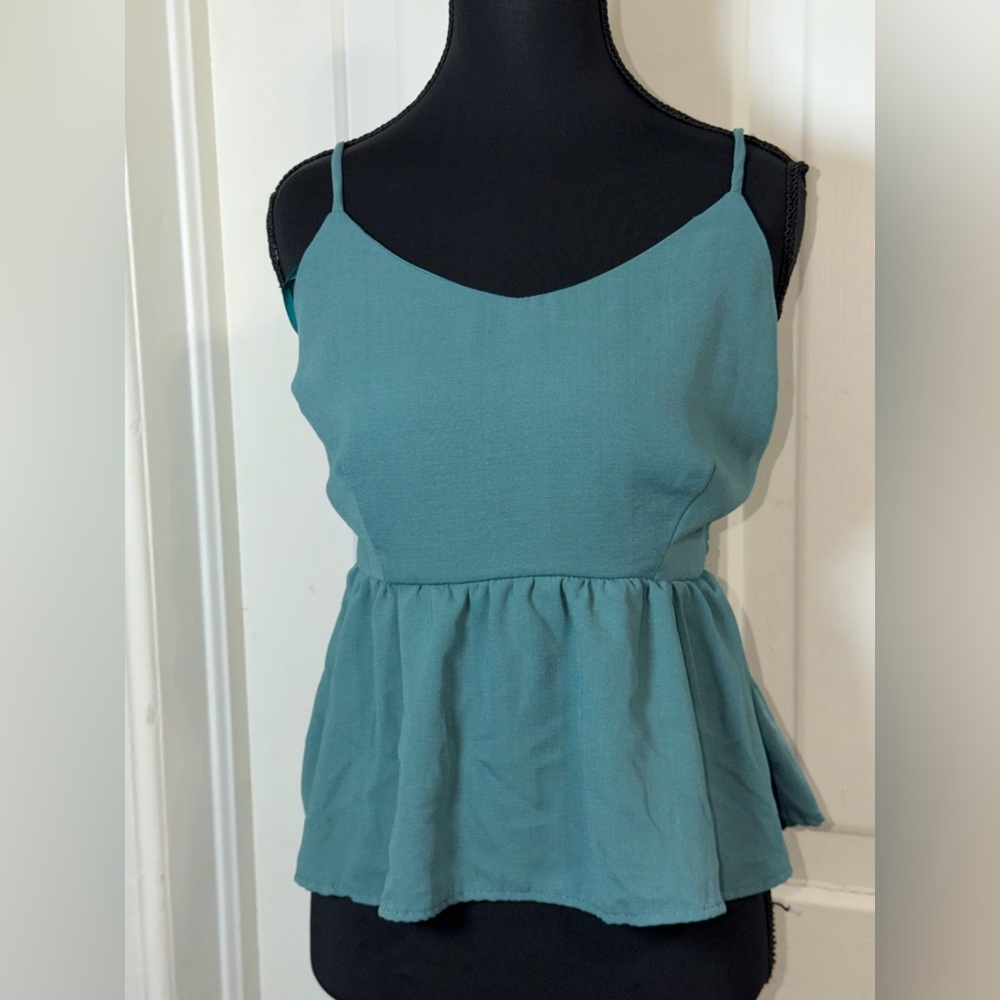 Monteau Los Angeles size large shirt, crop top, blouse Sleeveless tank top cute